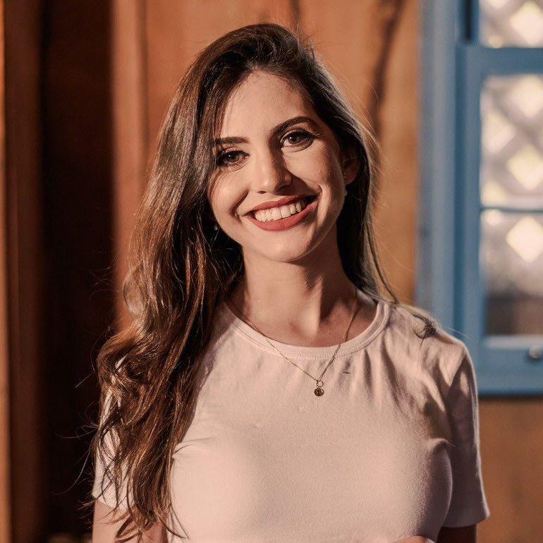 Larissa Vivan Cestonaro
